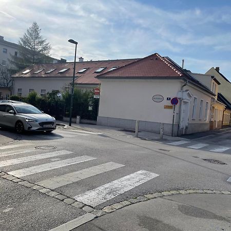 Terrasse Wohnungen Mit Parking In Zentrum Баден Екстериор снимка