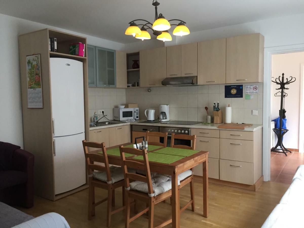 Terrasse Wohnungen Mit Parking In Zentrum Баден Екстериор снимка